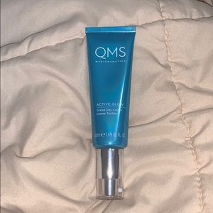 QMS Medicosmetics Active Glow Tinted Day Cream!